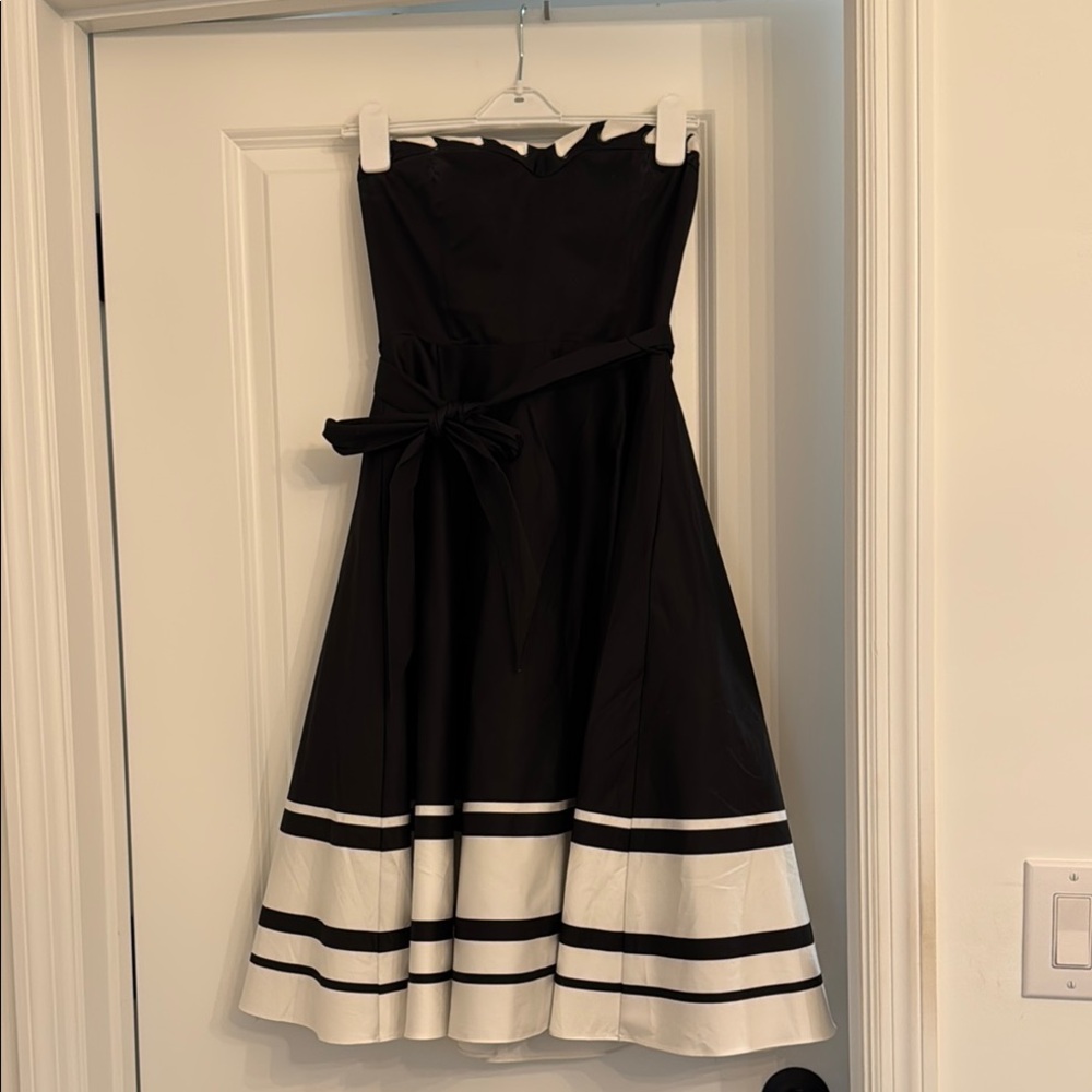 BRAND New!!!White House Black market Elegant Black and White Strapless Dress - Picture 6 of 13